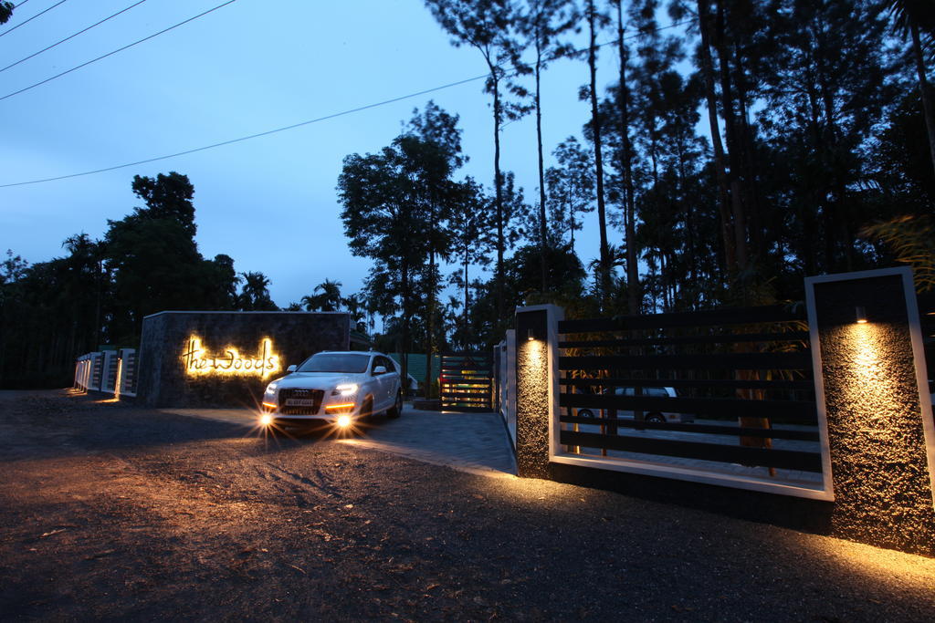 The Woods Resorts Wayanad Sultan Bathery Exterior foto