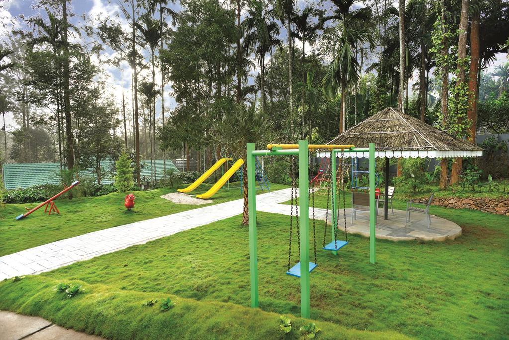 The Woods Resorts Wayanad Sultan Bathery Exterior foto